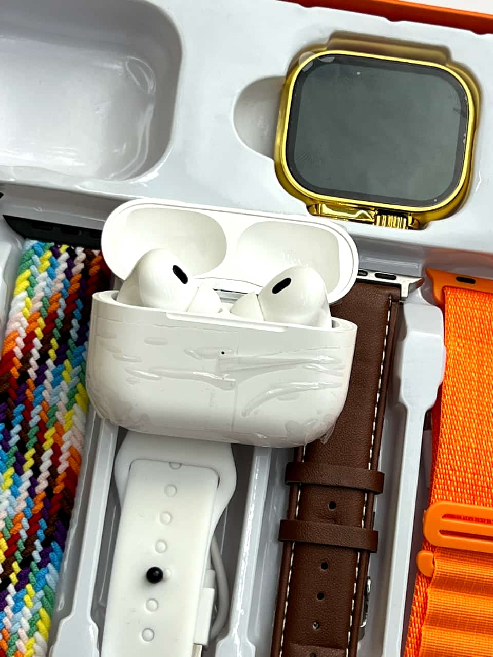 SMARTWATCH SET WITH EARPHONE