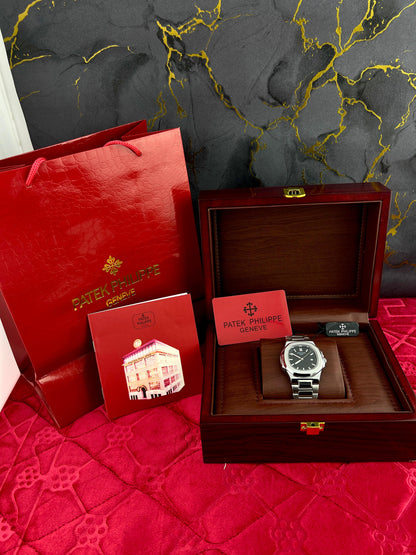 Patek Philippe Nautilus 5811